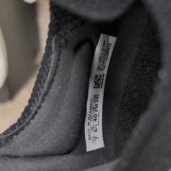 Adidas ultraboost 21 - Picture 9 of 11